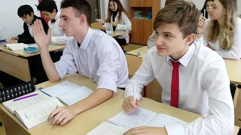Красноярские школьники напишут итоговое сочинение по новым правилам