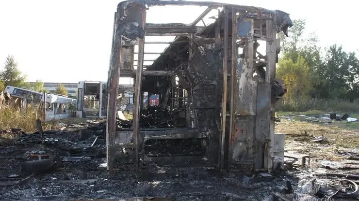 В автобусном парке Железногорска загорелся автобус