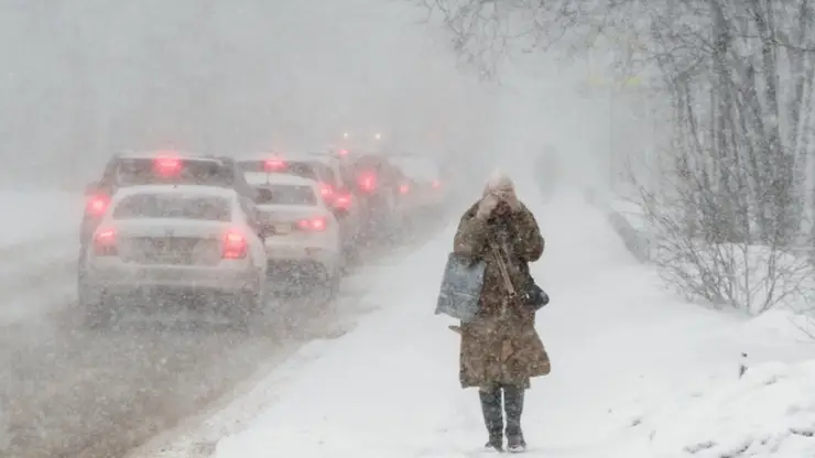 Сильный ветер и снег ожидается в Красноярском крае на выходных