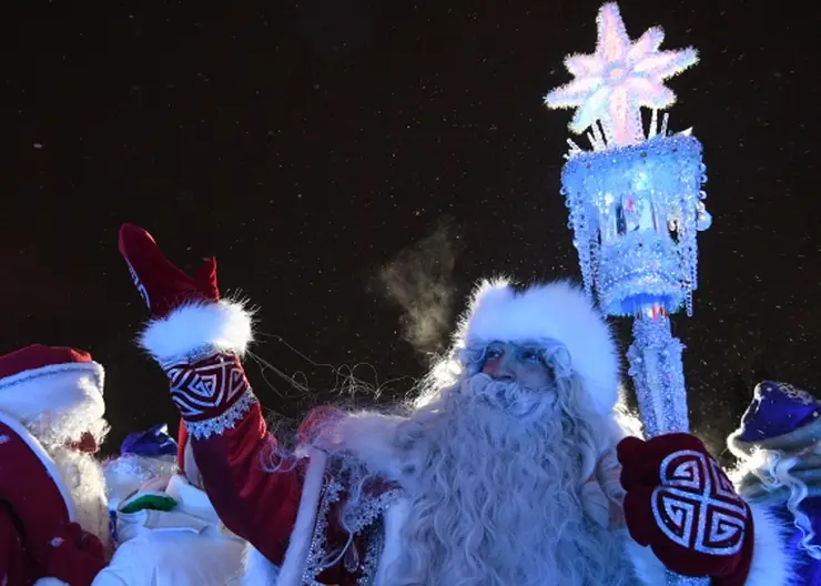 В Красноярске услуги Деда Мороза в 2022 году подорожали до 2260 рублей
