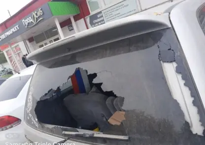 В Новосибирске вандалы разбивают стекла автомобилей и крадут ценные вещи