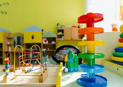 Родители дошколят жалуются на проветривания игровых комнат в красноярских детсадах