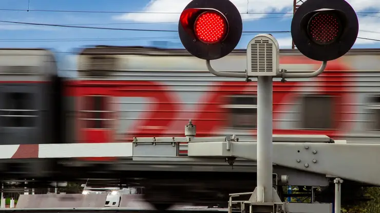 19 и 20 октября будет ограничено движение автотранспорта через железнодорожный переезд в городе Назарово