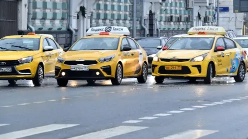 В Чите эксперимент с выходом на линию таксистов согласно новому закону провалился