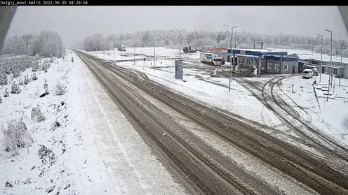 Основные дороги Красноярского края засыпало снегом 