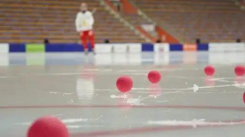 Красноярские хоккеисты просят болельщиков поддержать их в благотворительной акции