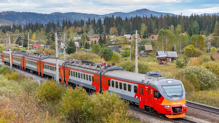 Расписание пригородных поездов КрасЖД изменится в связи с завершением дачного сезона