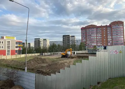 В Красноярске в Солнечном началось строительство многострадального бассейна