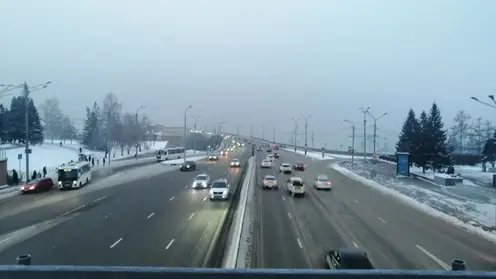 Густой утренний туман накрыл Красноярск 22 февраля