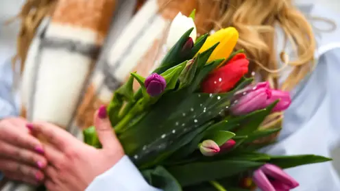 В Красноярске определено 53 адреса для уличной торговли цветами