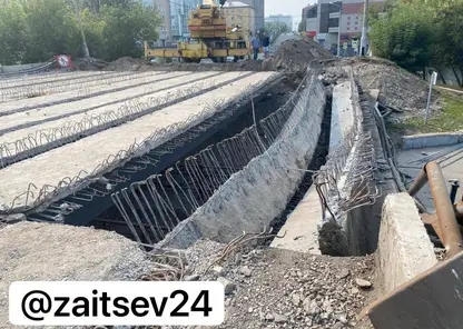 В Красноярске произошло обрушение балки моста через Качу