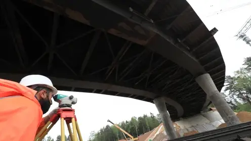 В иркутском Усть-Куте стартовал ремонт моста через реку Лена