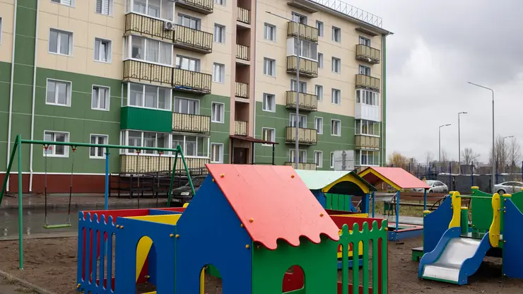 В Красноярске депутаты Заксобрания обсудили обеспечение сирот жильём