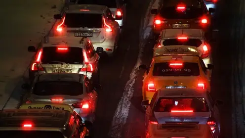 С 30 марта в Красноярске запретят остановку и стоянку транспорта возле МВДЦ «Сибирь»