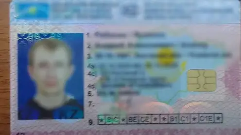 В Красноярском крае мужчина пойдет под суд за покупку фальшивых водительских прав