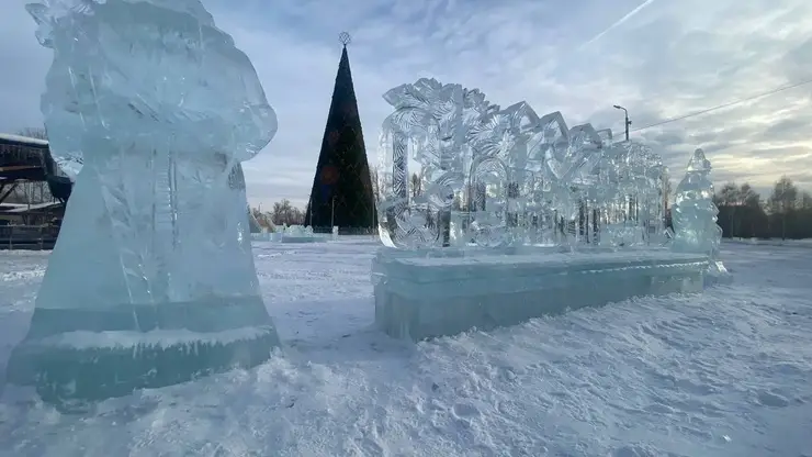 В Красноярске ледовый городок в Татышев-парке закрыли на техническое обслуживание