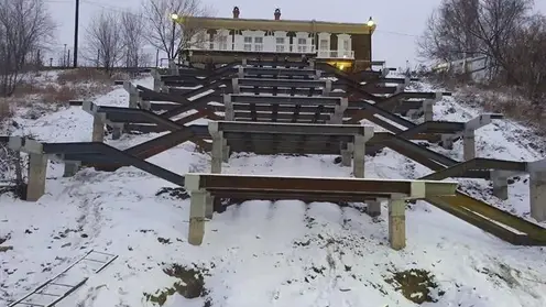 В Красноярске до конца 2023 года отремонтируют лестницу рядом с усадьбой Юдина