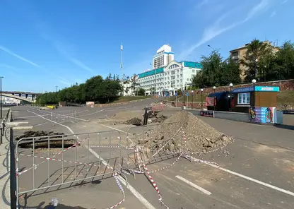 В Красноярске разрыли Центральную набережную