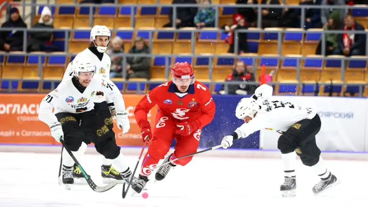 Хоккеисты «Енисея» разгромили «Уральский Трубник» в первом матче чемпионата России