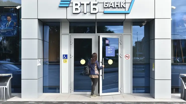 Сибиряки разместили в ВТБ 2,7 тысяч депозитов в юанях за год