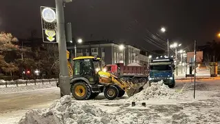 В Иркутске за сутки вывезли более 600 тонн снега