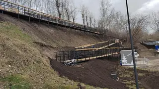 В Красноярске обновили 16 лестниц и 13 пандусов