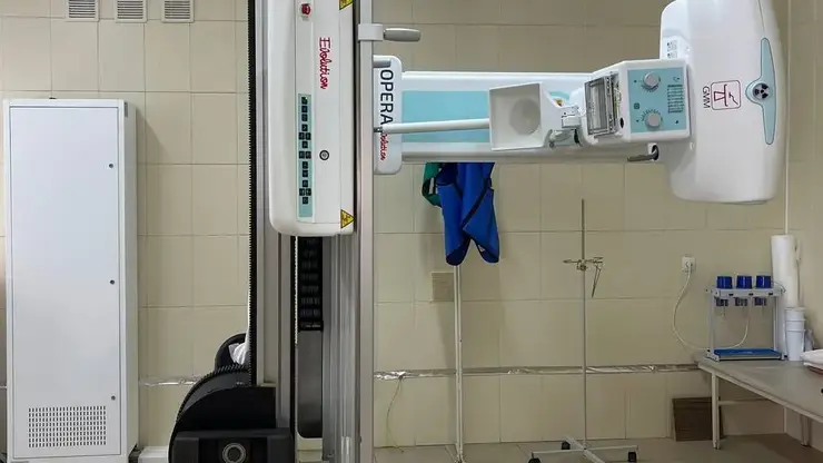 Заместитель главврача красноярской поликлиники незаконно приняла рентген-аппарат за 28 млн рублей