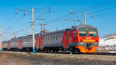 Специальное расписание пригородных поездов будет действовать на Красноярской железной дороге в праздничные дни