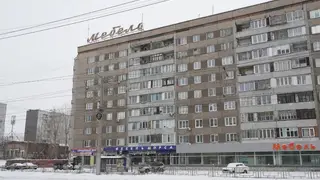В Красноярске на ул. Щорса могут убрать советскую вывеску «Мебель»