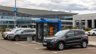 В Красноярске с 8 ноября на парковке аэропорта начнут действовать новые тарифы