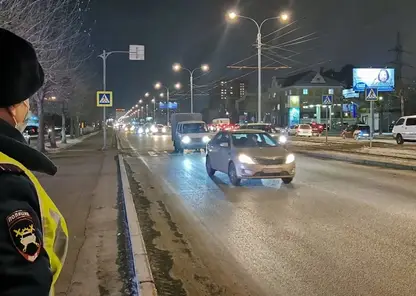 В Красноярске 21-летний водитель BMW въехал в опору электроосвещения