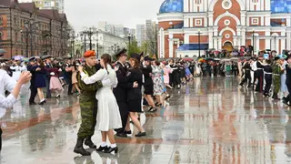 В Хабаровске 193 пары приняли участие в «Майском вальсе»