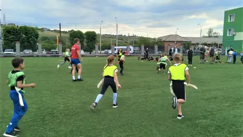 Во всех школах Красноярска появятся секции регби