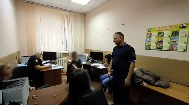 В Красноярском крае группа 14-летних школьниц избила сверстницу