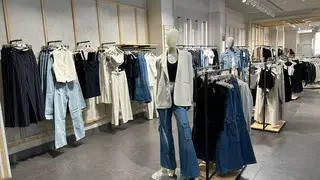 В Красноярске в ТРЦ «Планета» открылся магазин женской одежды VILET