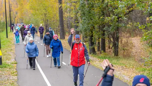 В Красноярске почти 1 000 человек вышли на пешую прогулку