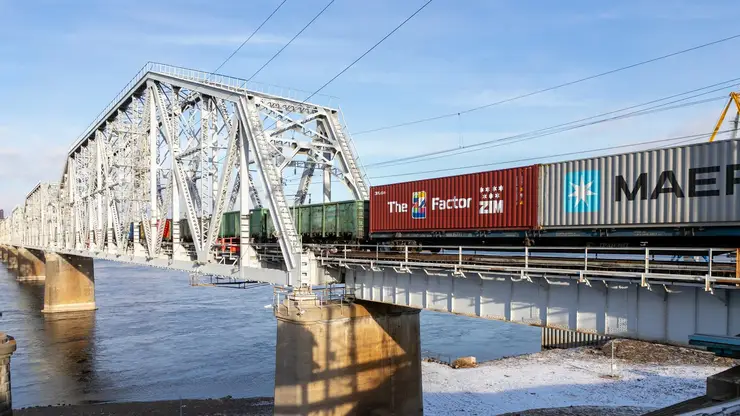 Перевозки контейнеров на Красноярской железной дороге увеличились на 12,5% в январе 2024 года