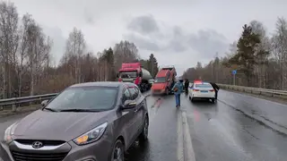 В Томске пять автомобилей попали в ДТП на Шегарском тракте