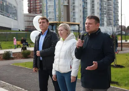 При поддержке РУСАЛа в красноярском микрорайоне Покровский благоустраивают сквер «Яблоневый сад»