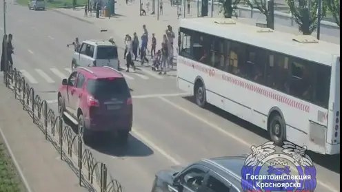 В Красноярске водитель Hover сбил 9-летнюю школьницу на пешеходном переходе на Красрабе