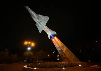 В Красноярске завершилась реставрация памятника самолету МиГ-21Ф