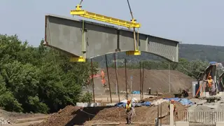 В столице Кузбасса до октября построят новый пешеходный мост