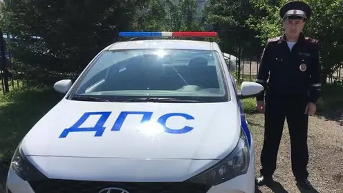 В Красноярском крае инспекторы ДПС предотвратили кражу топлива во время проверки документов
