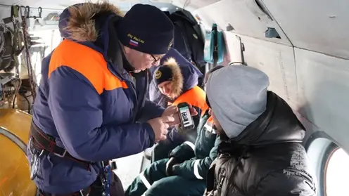 В Хабаровском крае спасатели второй день ищут пропавших рыбаков