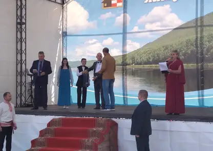 Сотрудникам Богучанской ГЭС вручены награды за вклад в экономику Кежемского района