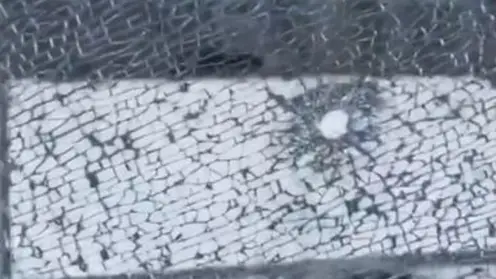 Неизвестные вандалы расстреляли здание радиостанции «Серебряный дождь» в Красноярске