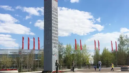 В Красноярске выбрали подрядчика для ремонта стелы в парке Гвардейский