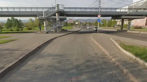 С 17 ноября в Красноярске запретят стоянку на проезде под Вантовым мостом