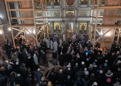 В Красноярске в ночь на 7 января прошло рождественское Богослужение