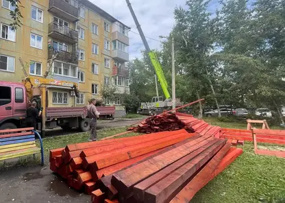 В Красноярске в доме на Маяковского продолжаются аварийно-восстановительные работы после пожара
